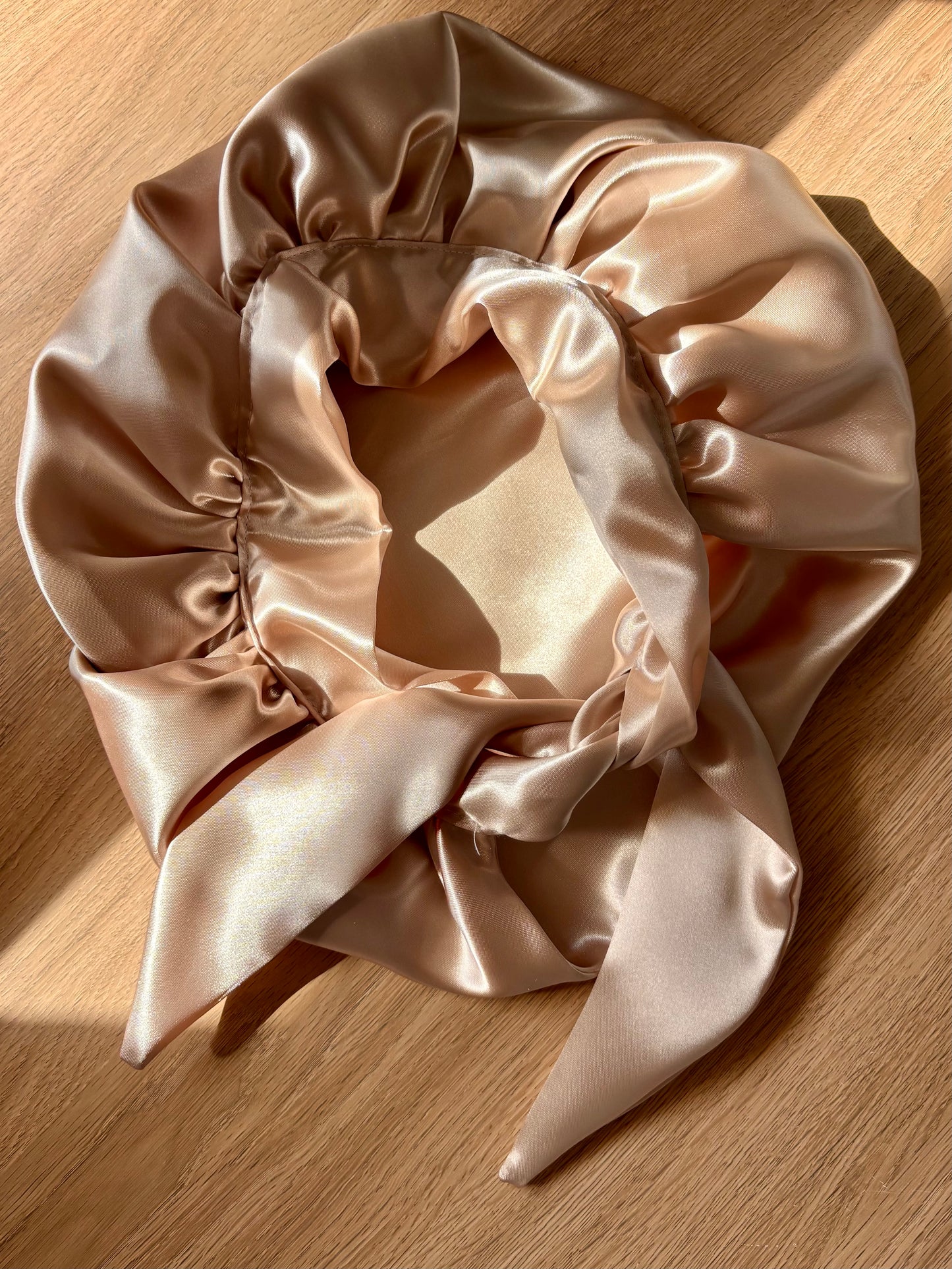 BONNET DE NUIT CAMÉLIA